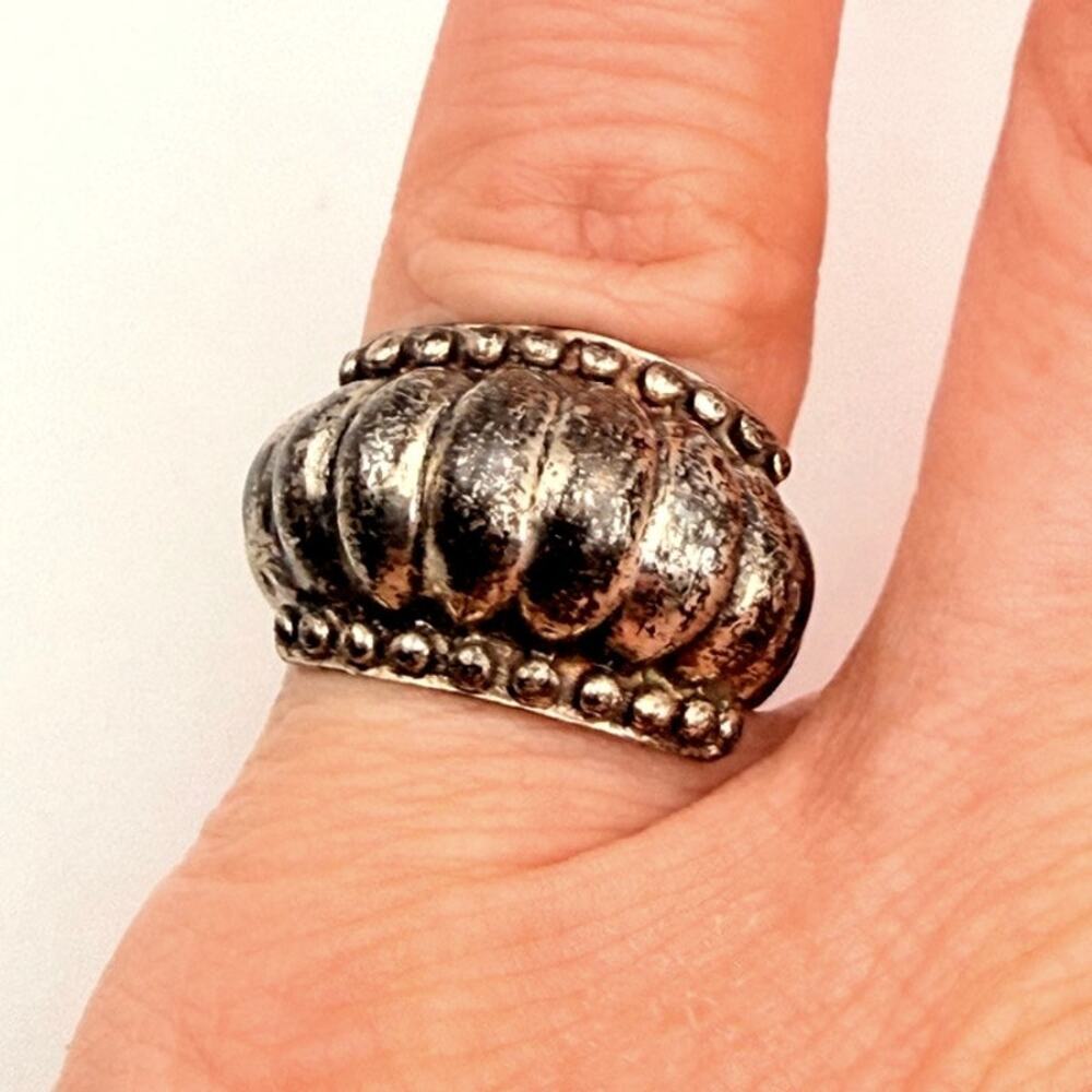 Vintage Sterling Silver Ring Size 6 Women's Domed Scalloped Beaded Artisan Boho